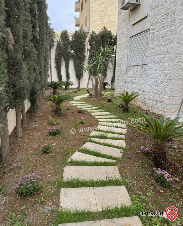 شقة مفروشة أرضية مساحة 200م داخلي و 150م خارجي للايجار في عمان - ام السماق 