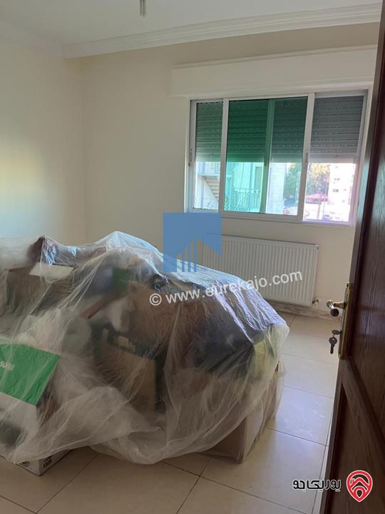 شقة مميزة للبيع في عمان - الجاردنز قرب جريدة الرأي والدستور طابق ثالث 172م مع روف ترس 60م بسعر مغري