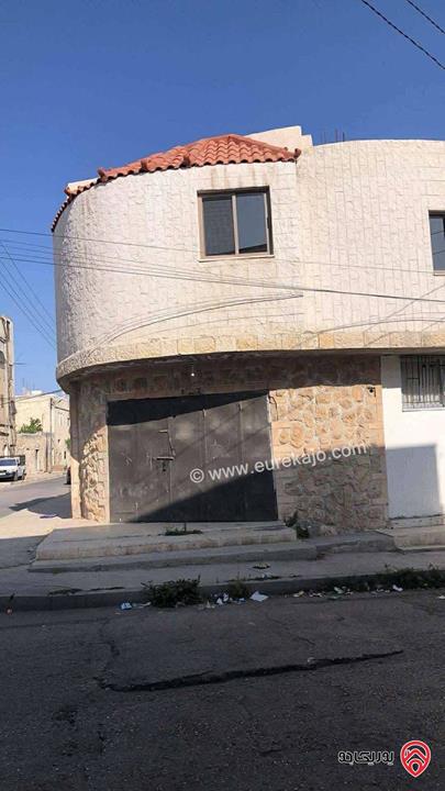 بيت مستقل طابقين على أرض 330م للبيع في اربد - البارحة