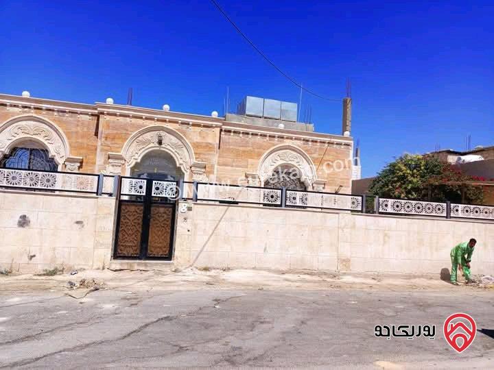 بيت مساحة 300م على أرض 654م للبيع في عمان - خريبة السوق بالقرب من السوق المركزي 
