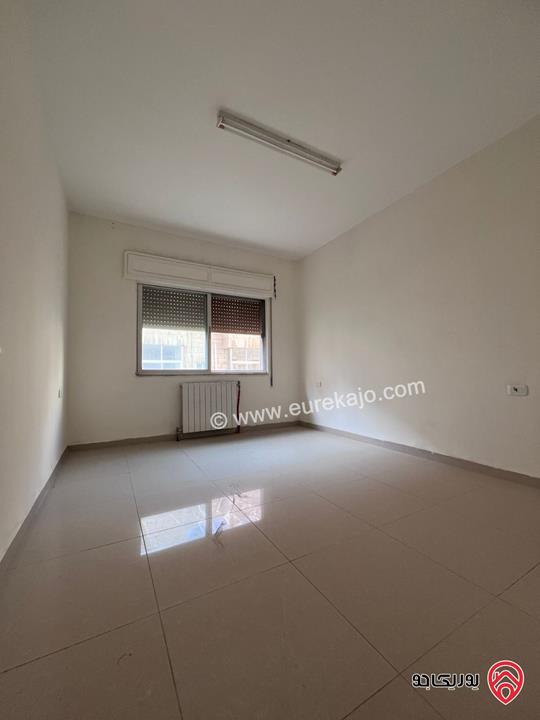 شقة طابق اول مساحة 200م للايجار في عمان - الجندويل