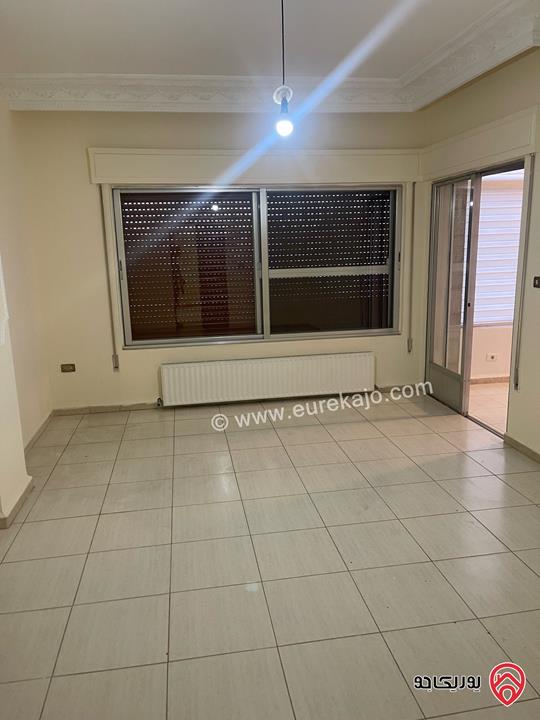 شقة طابقية مساحة 270م للإيجار في عمان - أم السماق