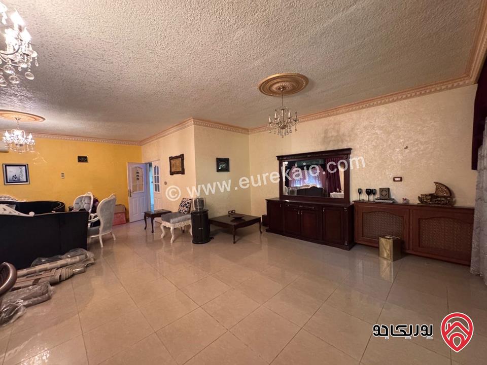 شقة شبه أرضية مساحة 244م للبيع في عمان - المدينة الرياضية