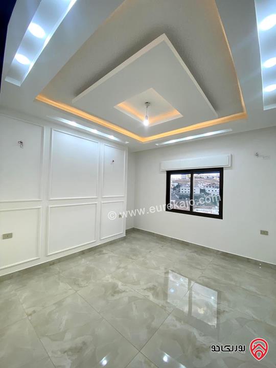 شقة مميزة طابق ارضي مساحة 145م للبيع في عمان - ابو علندا 