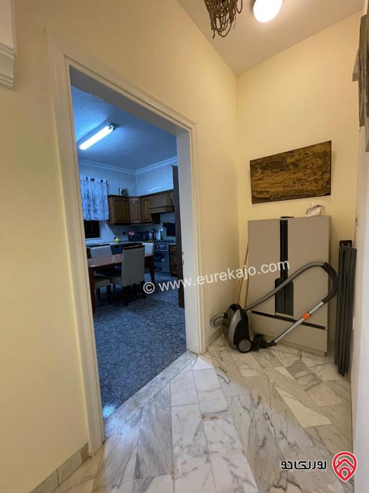 شقة مفروشة طابق ارضي مساحة 100م داخلي و 40م خارجي للايجار في عمان - الجندويل