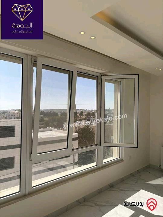 شقة طابق اخير مع روف دوبلكس فاخر مساحة 210م لم يسكن للبيع في عمان - خلدا