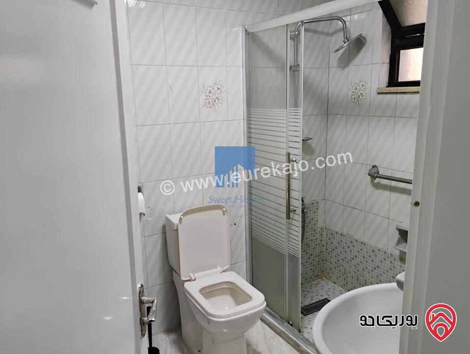 شقة ارضية مساحة 206م مع ترس 60م للبيع في عمان - عبدون