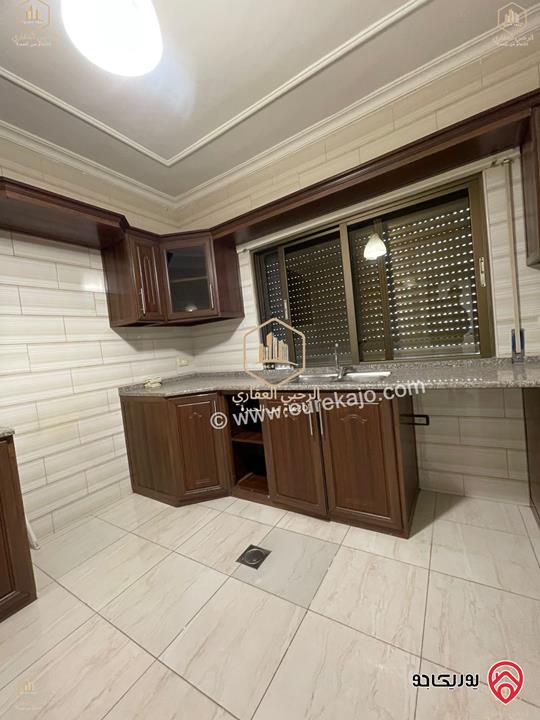 شقة ارضية مساحة 120م مع ترس خارجي 118م للايجار في عمان - السابع 