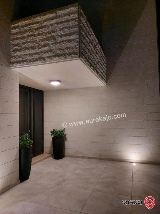 فيلا مساحة 460م للبيع في عمان - منجا طريق مادبا