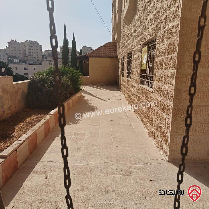 شقة أرضية مساحة 137م داخلي و 100م خارجي للبيع في عمان - الجبيهة