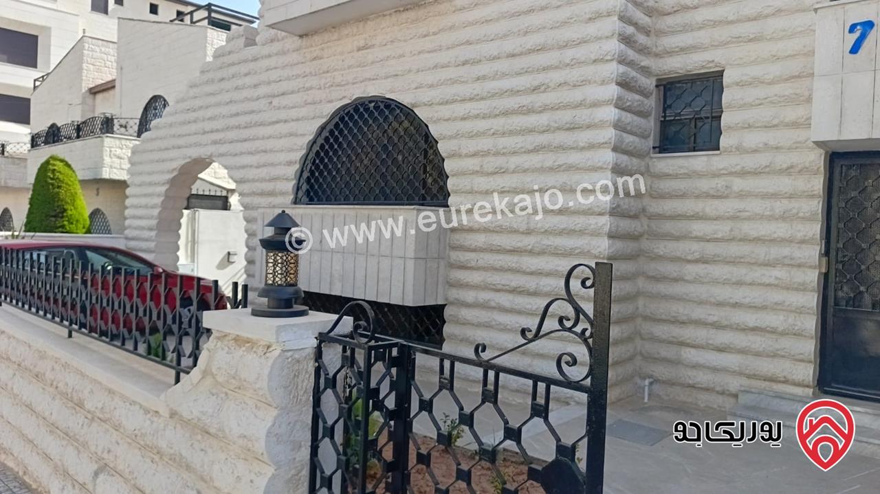 طابق ارضي من فيلا مساحة 300م على ارض 700م للايجار في عمان - دير غبار