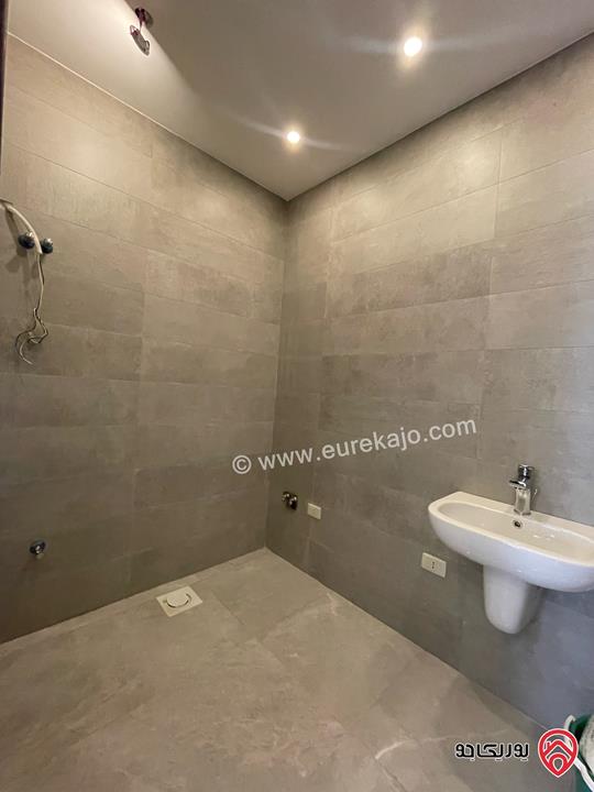 شقة طابق ثاني مساحة 180م للايجار في عمان - الكرسي