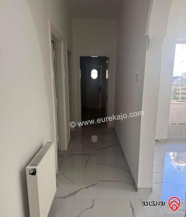 شقة طابق تسوية مساحة 180م للايجار في عمان - ضاحية الرشيد 