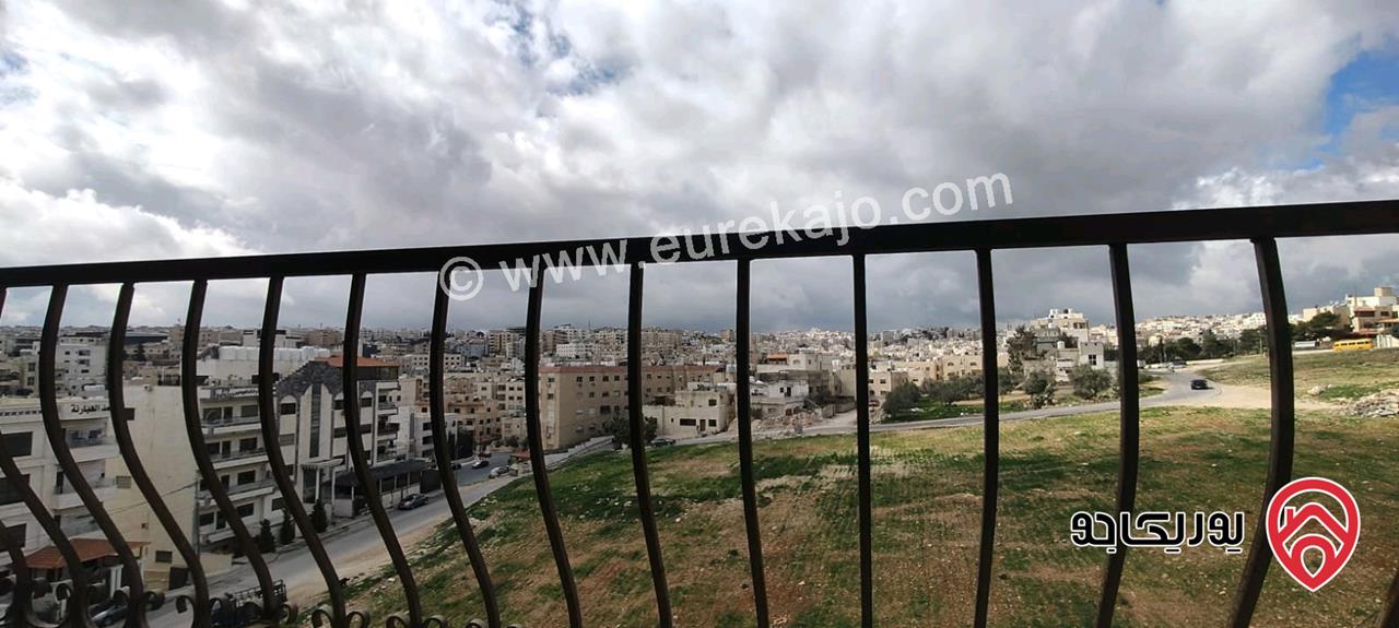 شقة طابق ثالث مساحة 273م للبيع في عمان - طبربور