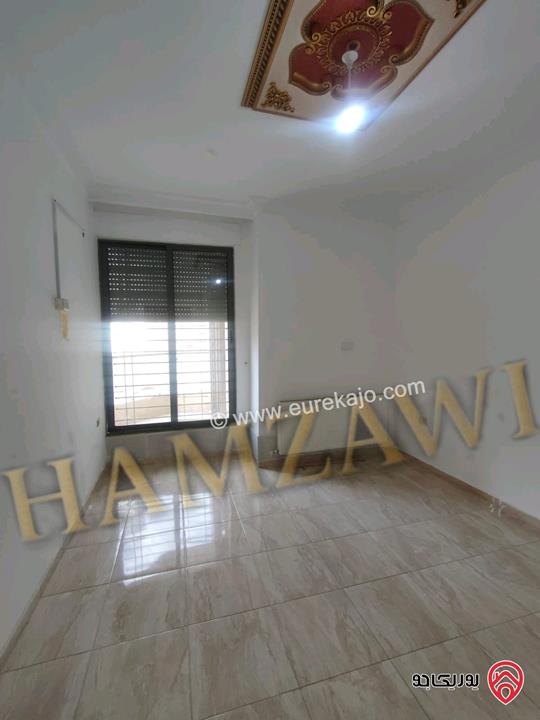 شقة ارضية مساحة 180م داخلي و 50م خارجي للايجار في عمان - ضاحية النخيل 