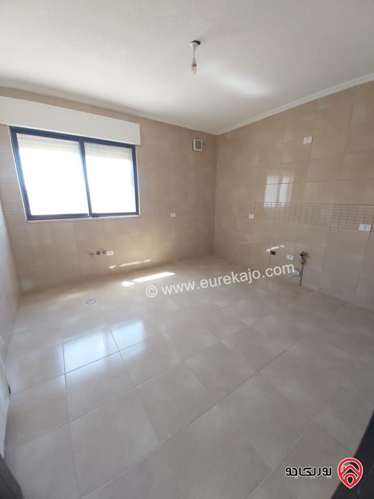 شقة مساحة 98م طابق ثالث للبيع في عمان - الشميساني