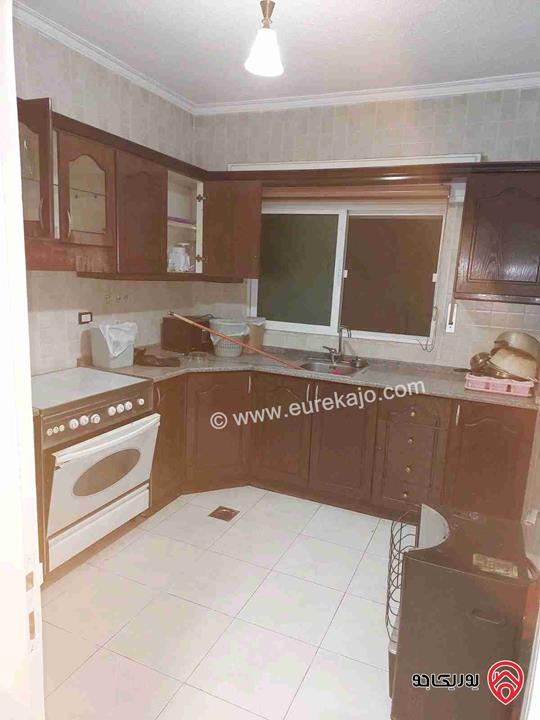 شقة طابق اول مساحة 70م للبيع في عمان - الشميساني