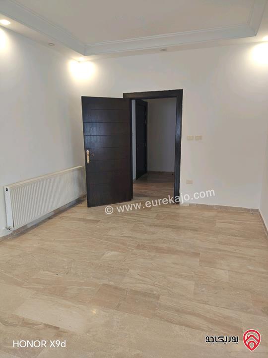 شقة طابق أول مساحة 160م للايجار في عمان - ام السماق