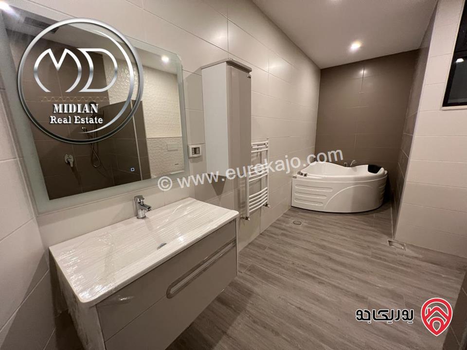 شقة جديدة للبيع طابق ثالث في عمان - دير غبار مساحة 250م مع ترس 50م تشطيبات و ديكورات فاخرة اطلالة رائعة