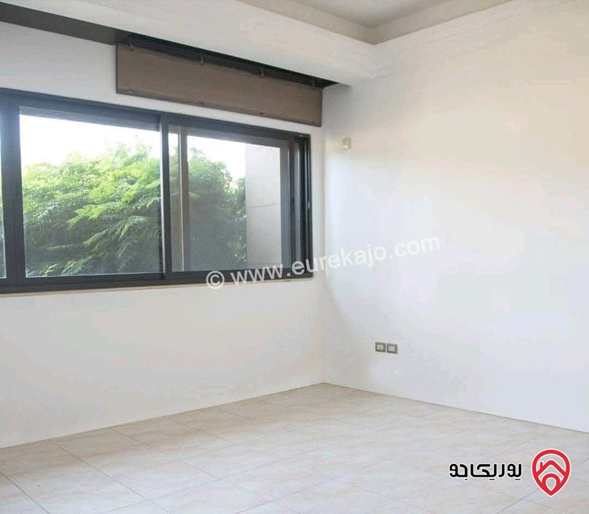 فيلا متلاصقة مساحة 708م على أرض 500م للبيع في عمان - الظهير 