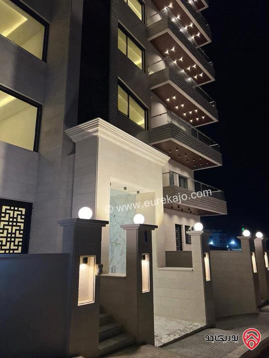 شقة فاخرة جديدة ارضية مساحة 188م داخلي و 90م خارجي للبيع في عمان - الجبيهة