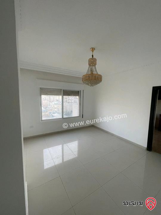 شقة طابق ثاني مساحة 150م للبيع في عمان - تلاع العلي