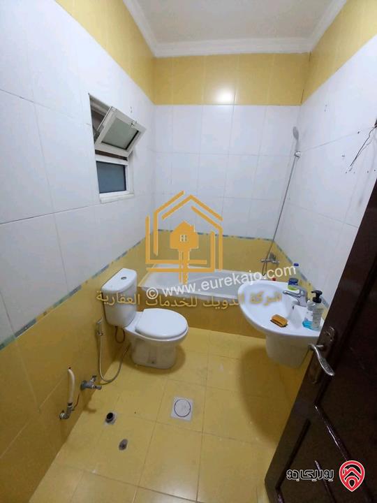 شقة فارغة طابق ثاني مساحة 150م للإيجار في عمان - تلاع العلي 