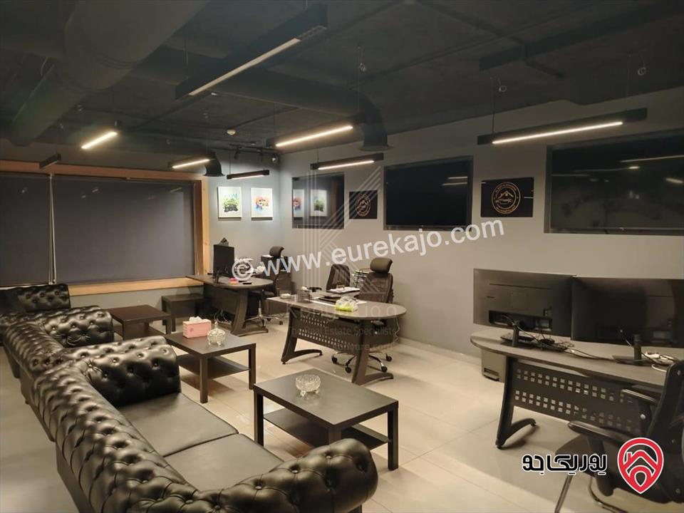 مكتب تجاري مساحة 90م للايجار في عمان - أم السماق شارع مكة