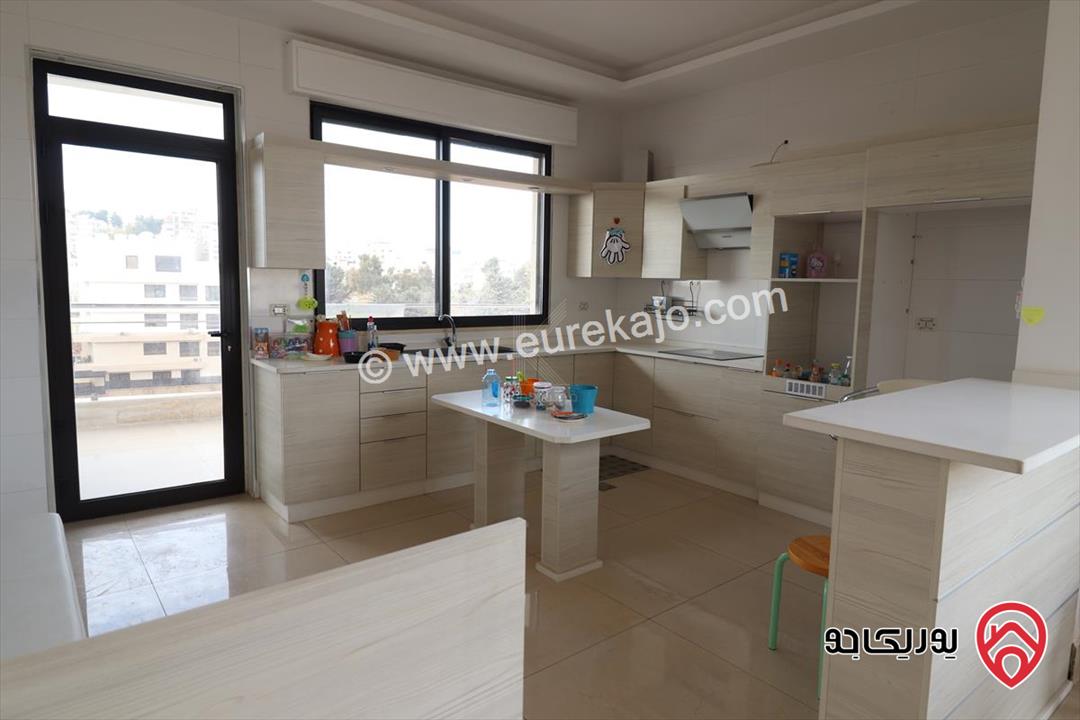 شقة طابقية جديدة فاخرة مساحة 227م للبيع في عمان - خلدا