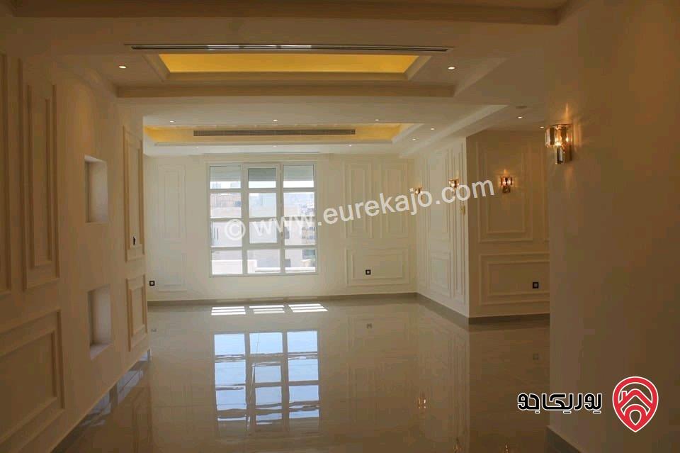 فيلا نظام اسباني مساحة 890م على أرض 721م للبيع في عمان - شفا بدران 