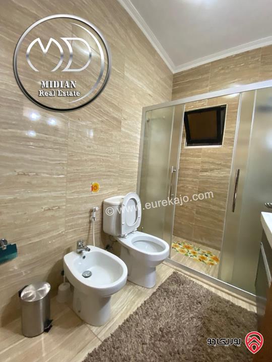 شقة مفروشة للايجار في عمان - ضاحية الامير راشد مساحة 100م طابق اول تشطيبات و فرش فاخر جداً