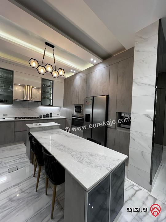 شقة فاخرة جديدة طابق ثالث دوبلكس مساحة 230م للبيع في عمان – خلدا