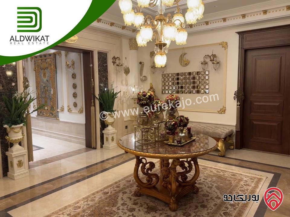 قصر للبيع في عمان - دابوق مساحة الارض 2650م ومساحة البناء 2000م ومساحة الحديقة 1500م ومساحة الترس 400م