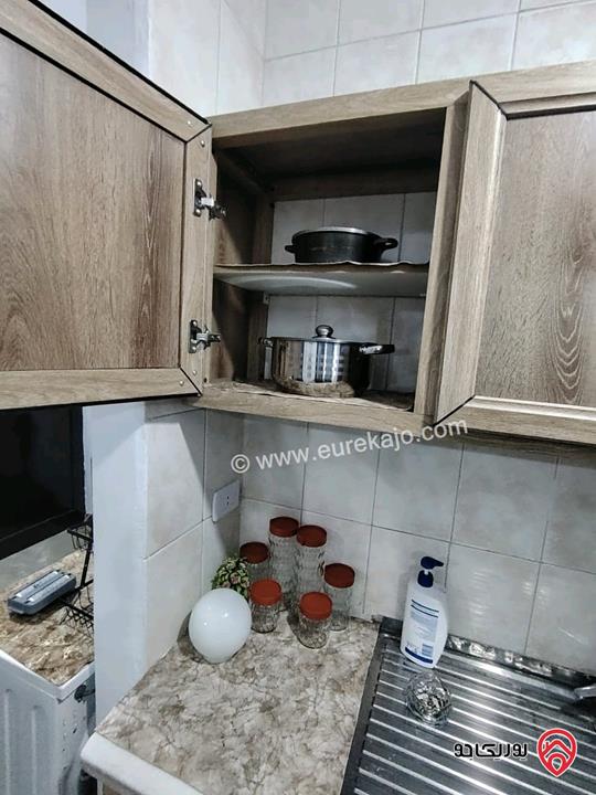 شقة مفروشة طابق ثاني مساحة 50م للايجار لطلاب او طالبات في اربد مقابل جامعة اليرموك