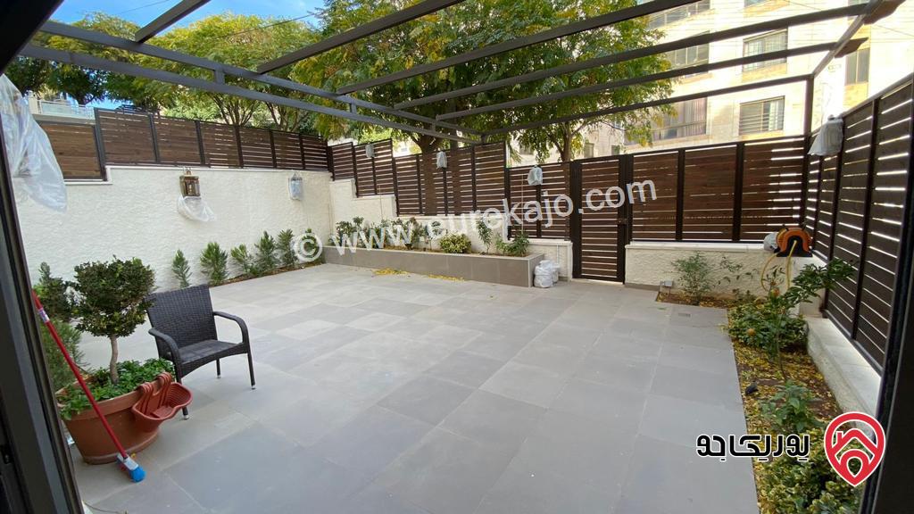 شقة أرضية طابقية مفروشة مساحة 302م داخلي و 70م خارجي للايجار في عمان - دير غبار