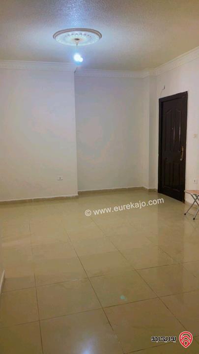 شقة طابق ثاني مساحة 79م للبيع في عمان - الجبيهة قرب جامعة الاميرة سمية