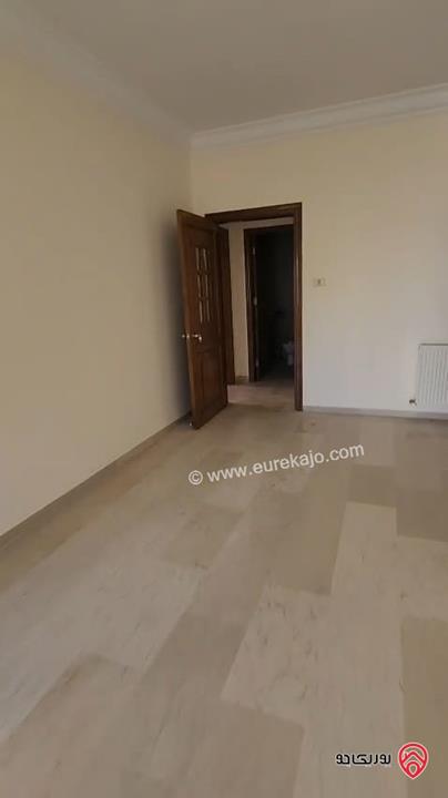 شقة طابق ثاني مساحة 200م للايجار في عمان - دير غبار قرب زيت وزعتر 