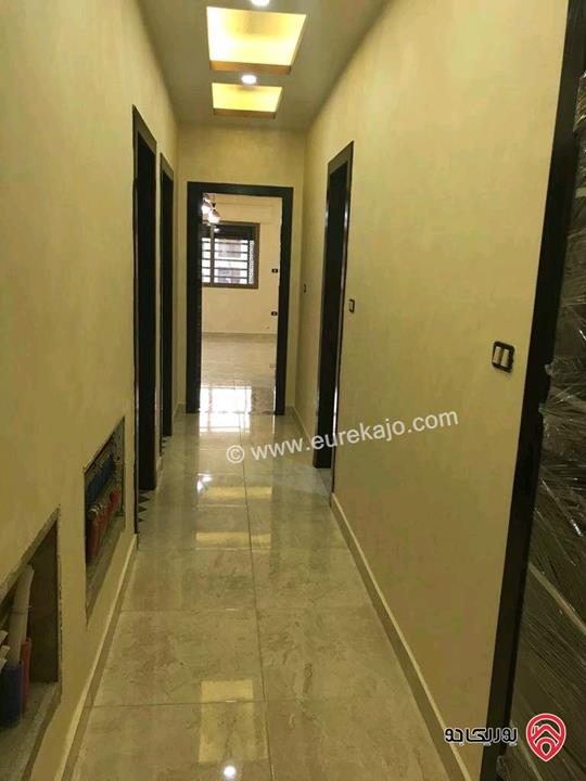 شقة شبه ارضية مساحة 196م للبيع في عمان - شفا بدران