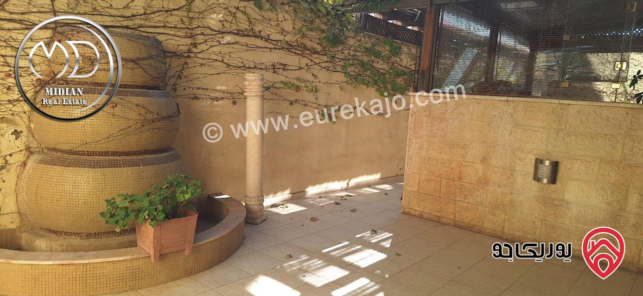 شقة ارضية دوبلكس للبيع في عمان - خلدا مساحة 260م مع ترس و حديقة 200م تشطيبات سوبر ديلوكس بسعر مميز جداً