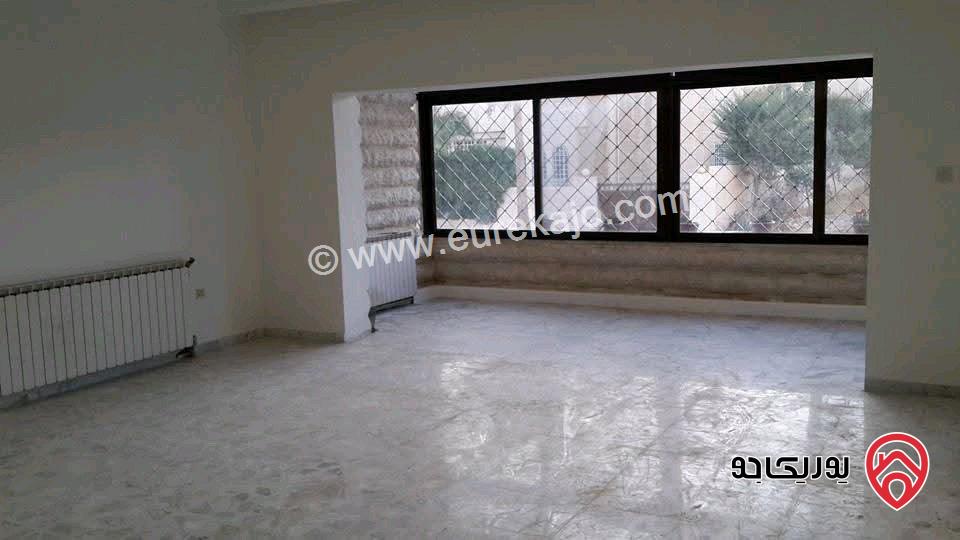 فيلا مساحة 1150م على أرض 1130م للبيع في عمان - خلدا 