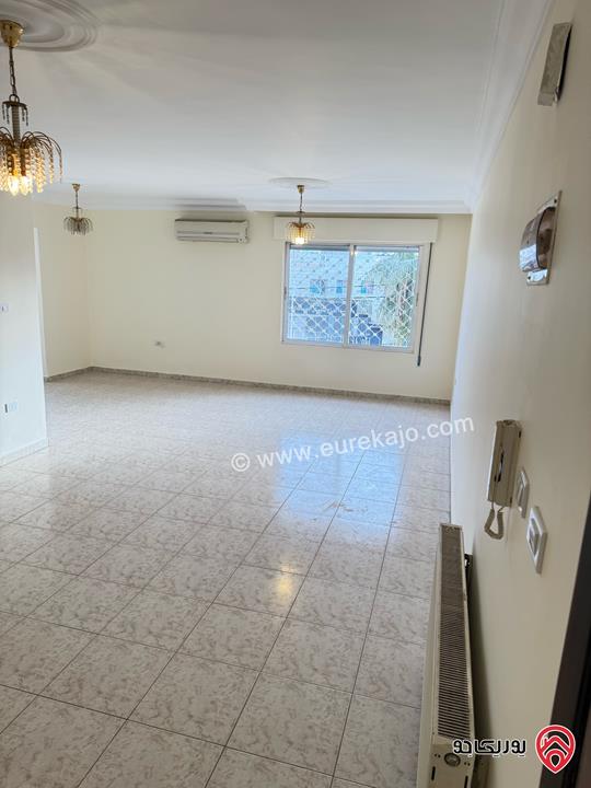 شقة طابق ثاني مساحة 160م للايجار في عمان - أم السماق