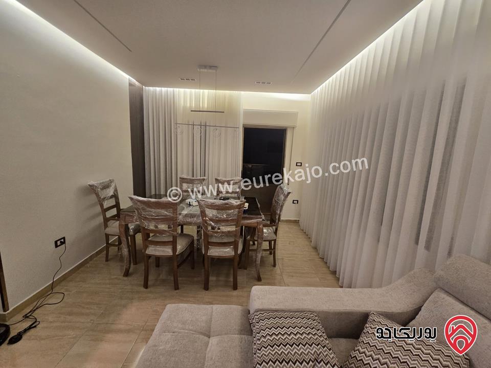 شقة فاخرة مفروشة للايجار ثلاث غرف نوم في الدوار السابع