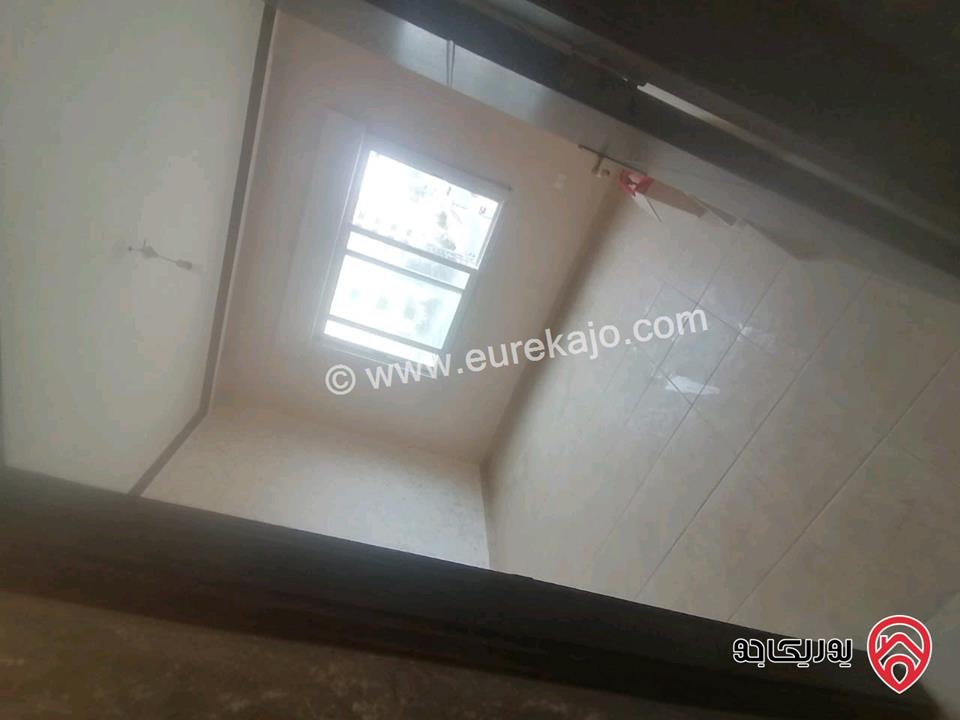 شقة مميزة طابق ثالث مساحة 92م للبيع في عمان - ابو نصير صحارى مول