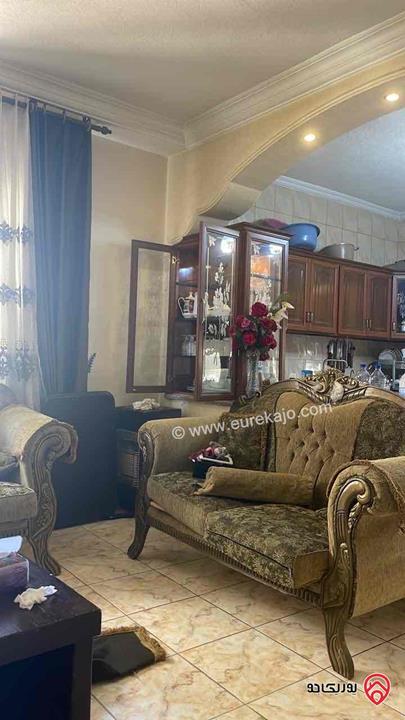 شقة مساحة 190م طابق أول للايجار في عمان - ماركا الشمالية حي الونانات