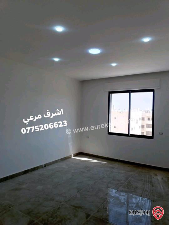شقة 170م لم تسكن طابق أول للبيع في الزرقاء الجديدة