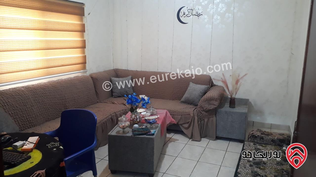 شقة طابقية طابق اخير مساحة 140م للبيع في عمان - جبل الاخضر  