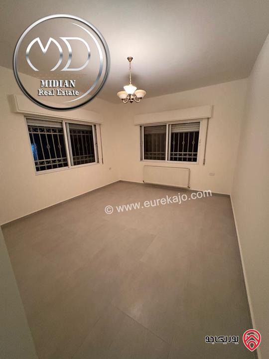 شقة فارغة للايجار في عمان - ضاحية الرشيد مساحة 170م طابق اول تشطيبات سوبر ديلوكس بسعر مميز جداً