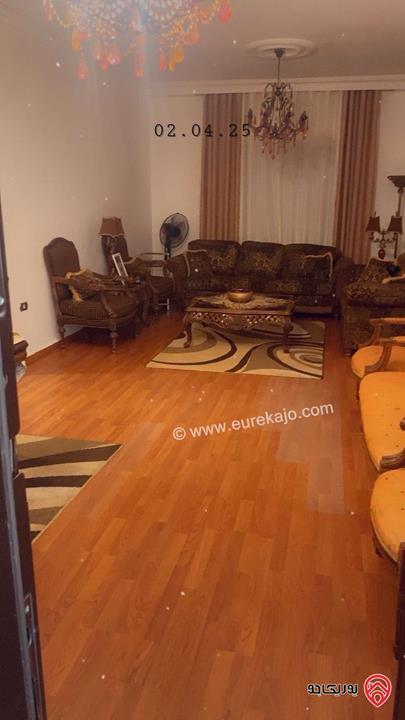 شقة طابق ثالث مساحة 170م للبيع في عمان - تلاع العلي شارع احد