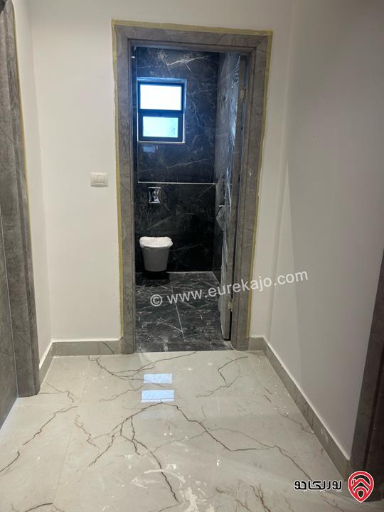 شقة مساحة 215م طابق اول للايجار في عمان - الجبيهة مقابل قصر الاميرة بسمة 