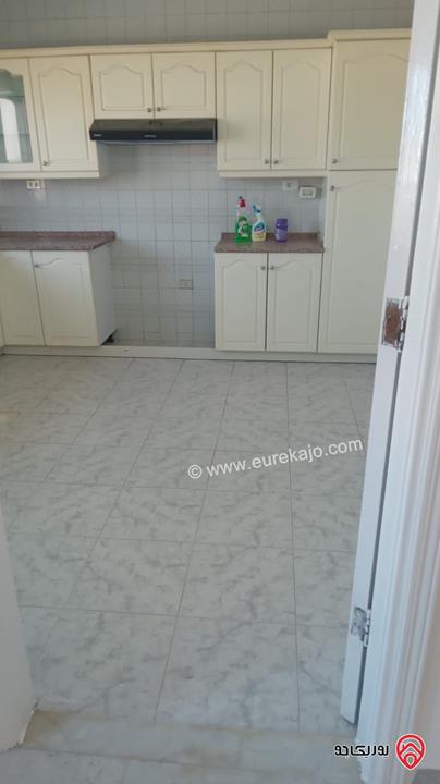 شقة طابق رابع مساحة 165م للايجار في عمان - ام اذينة